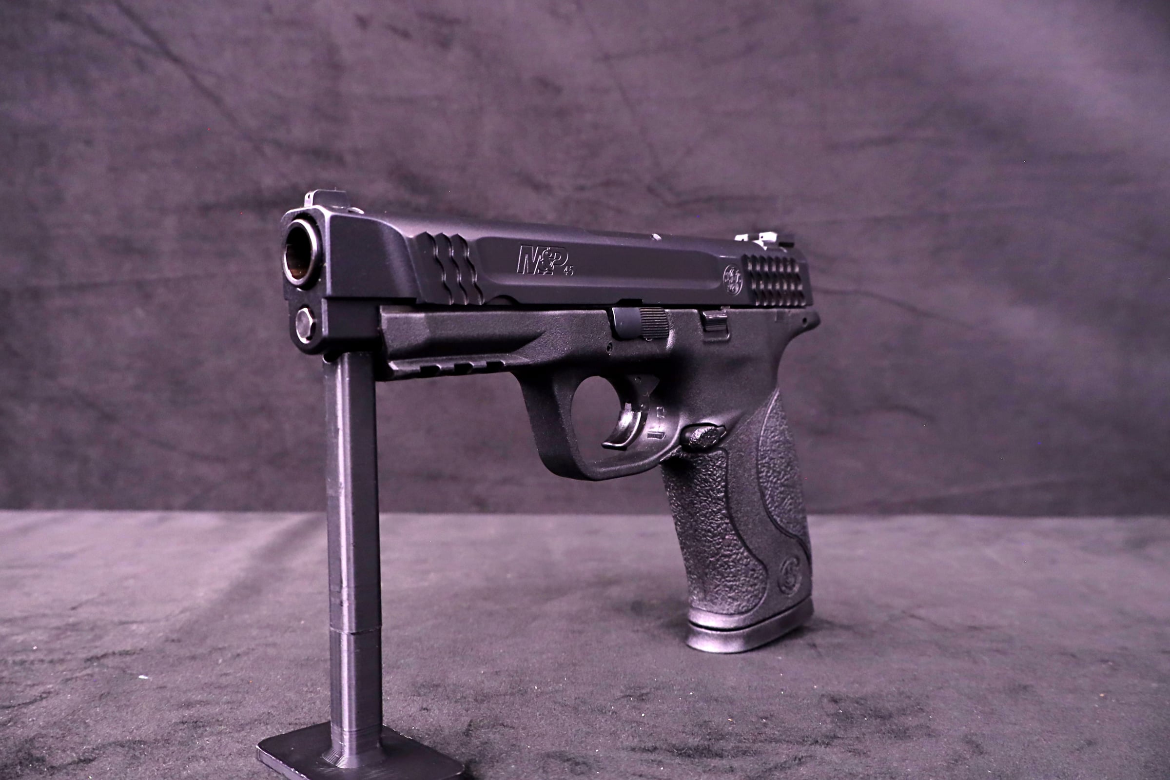 Smith & Wesson M&P45 .45 Auto Full Size Striker Fired Duty Pistol-img-12