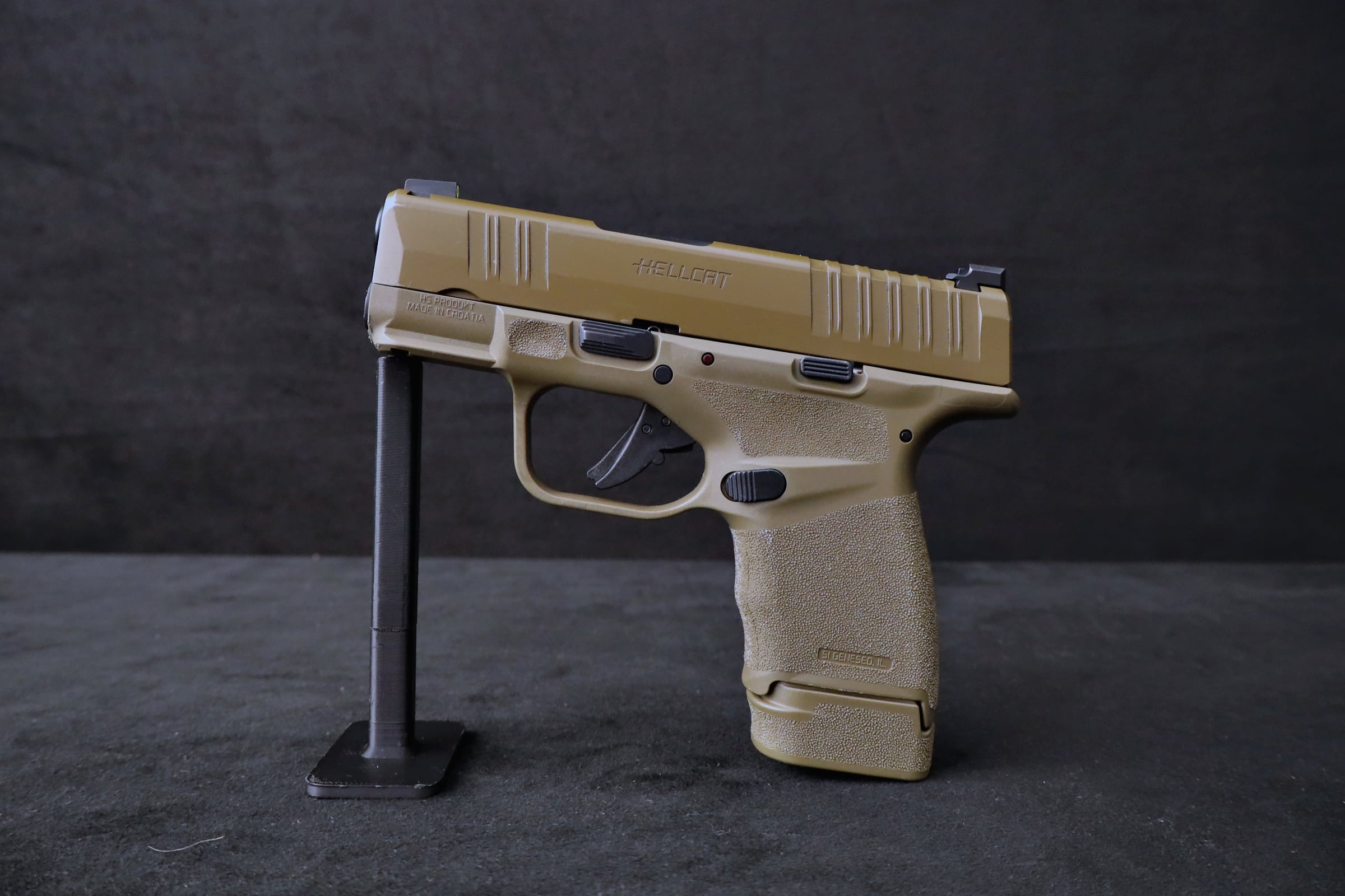 Springfield Hellcat 9mm 3" BBL FDE w/ Holster-img-11