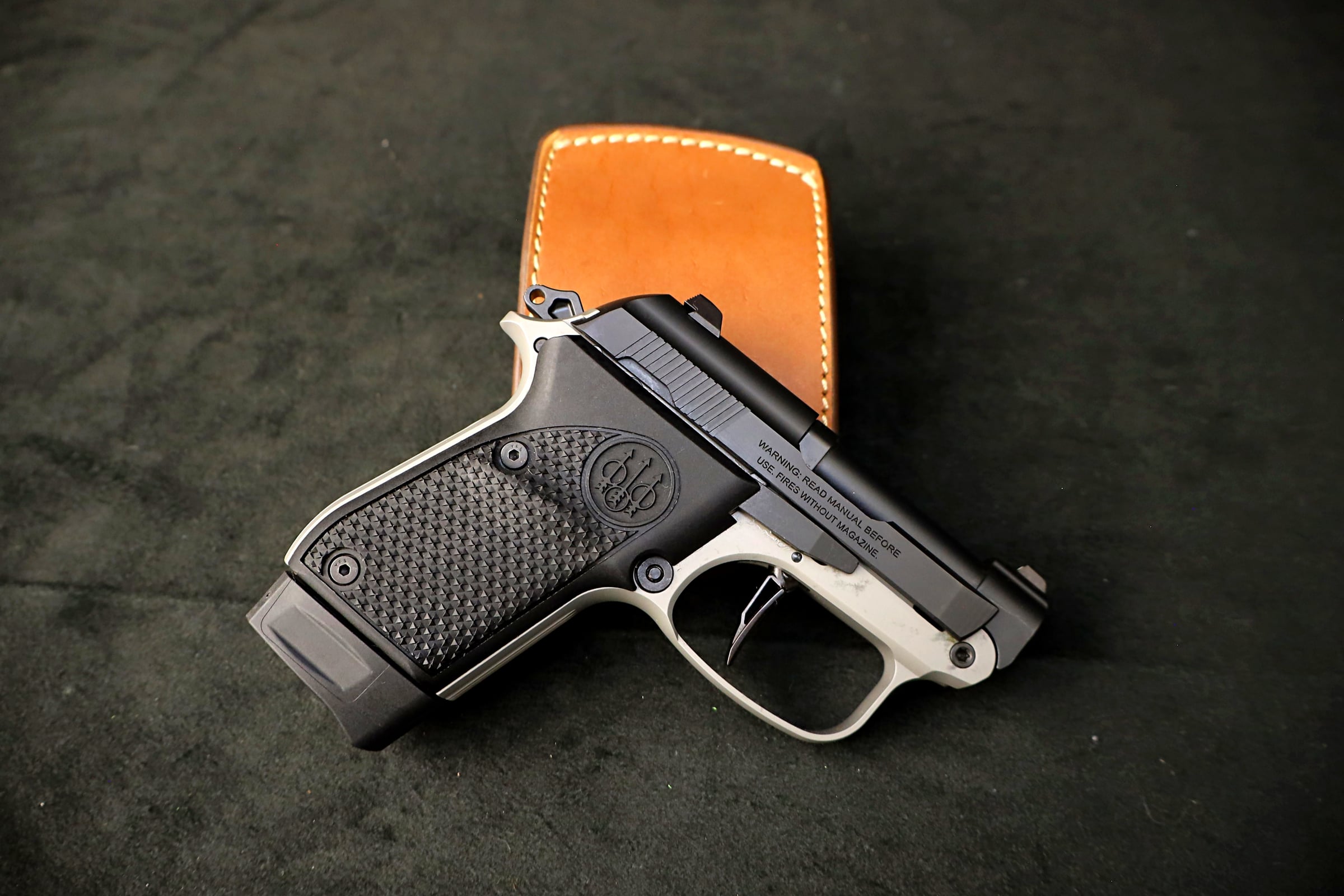 Beretta 20X Bobcat .22 LR 2.4" Two Tone Tip-Up Pistol w/ Leather Holster-img-1