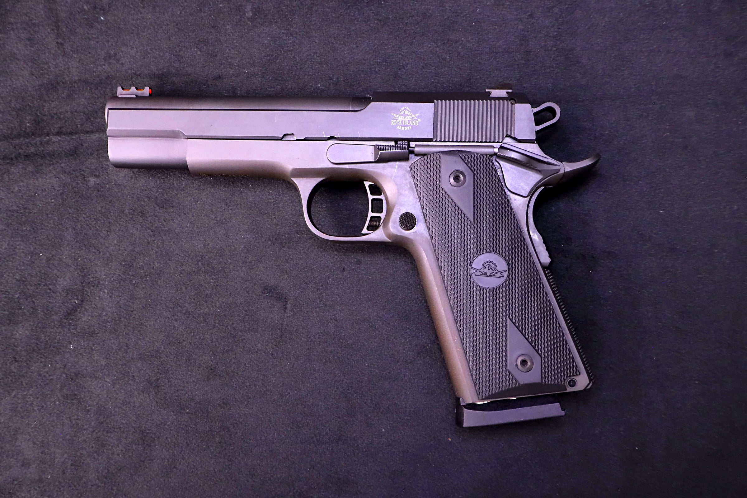 Rock Island Armory XTM-22 .22 WMR 1911 Pistol 4.5 Inch 4 Mags & Case-img-5