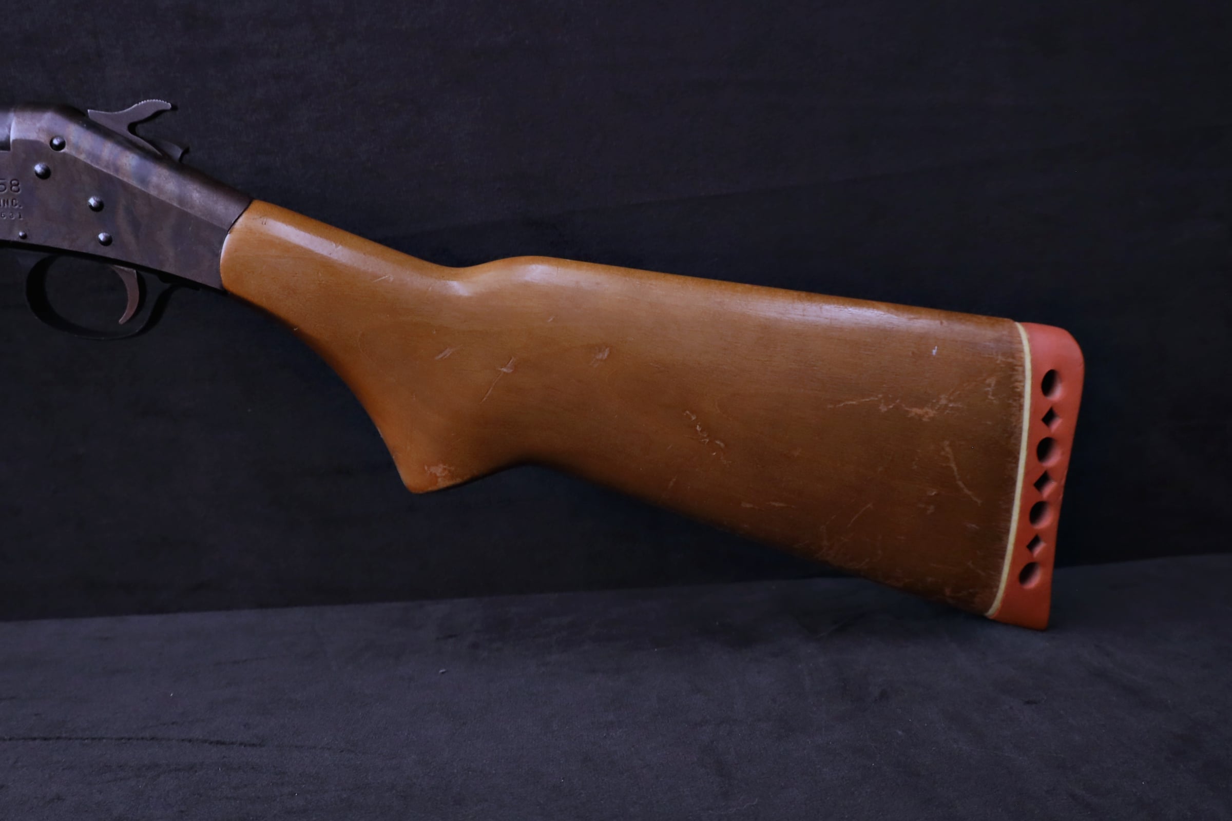 1971 H&R Topper Model 158 12 GA 28" BBL Vintage Single Shot-img-17