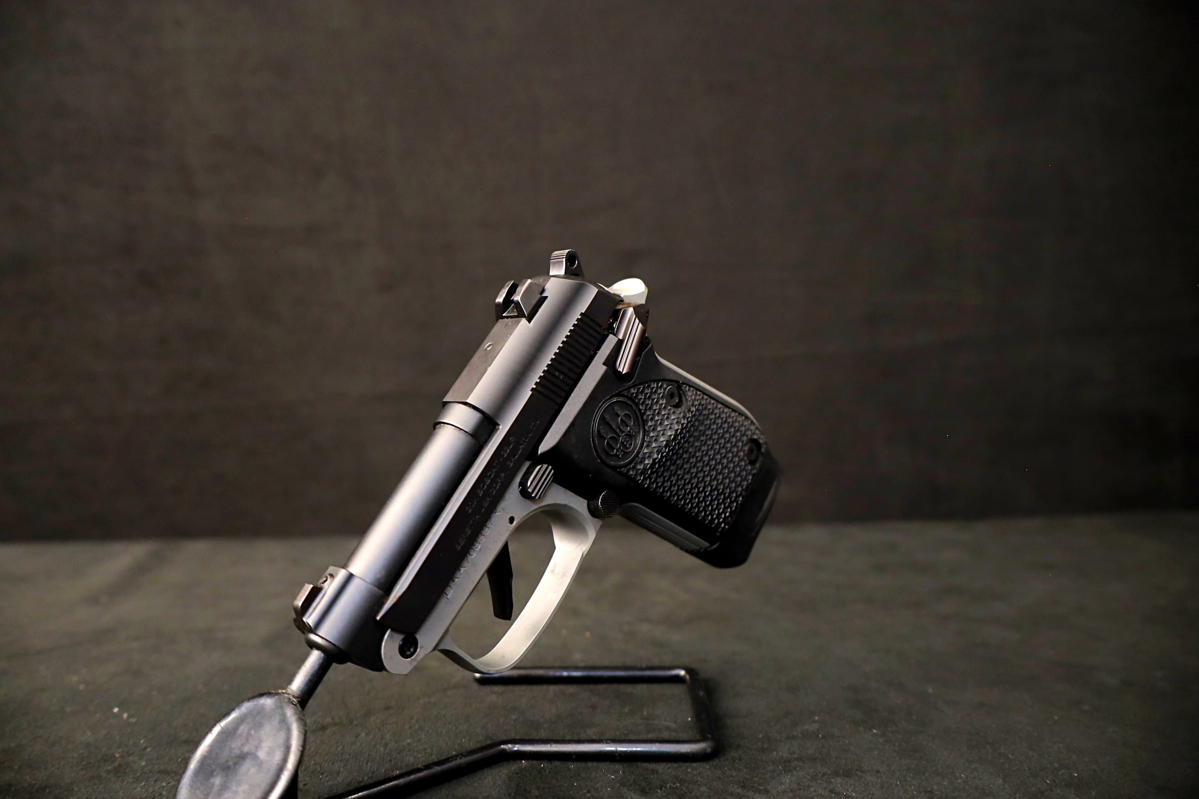 Beretta 20X Bobcat .22 LR 2.4" Two Tone Tip-Up Pistol w/ Leather Holster-img-17