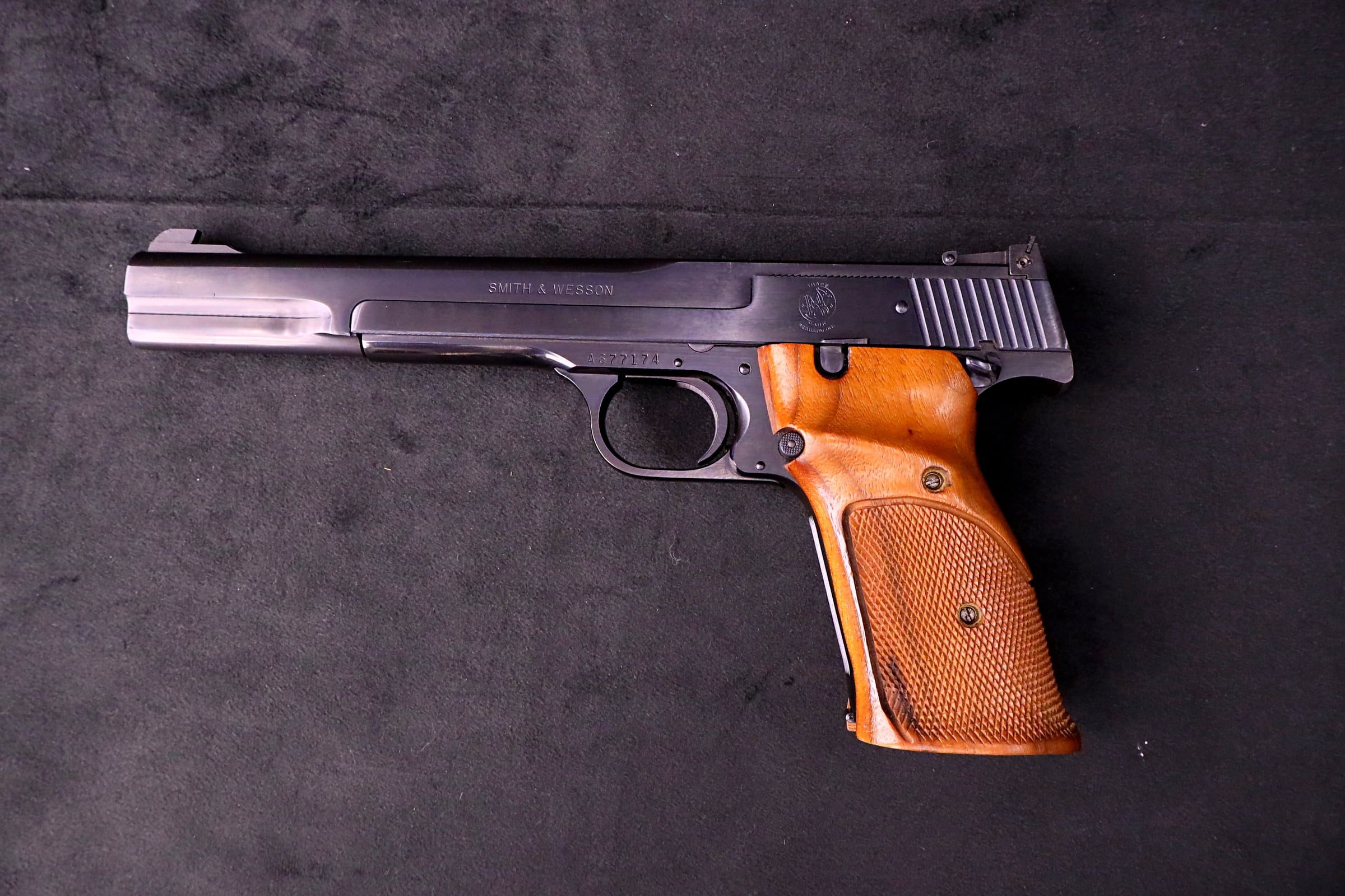 Smith & Wesson Model 41 .22 LR 7" Barrel Blued Single Action Target Pistol-img-1