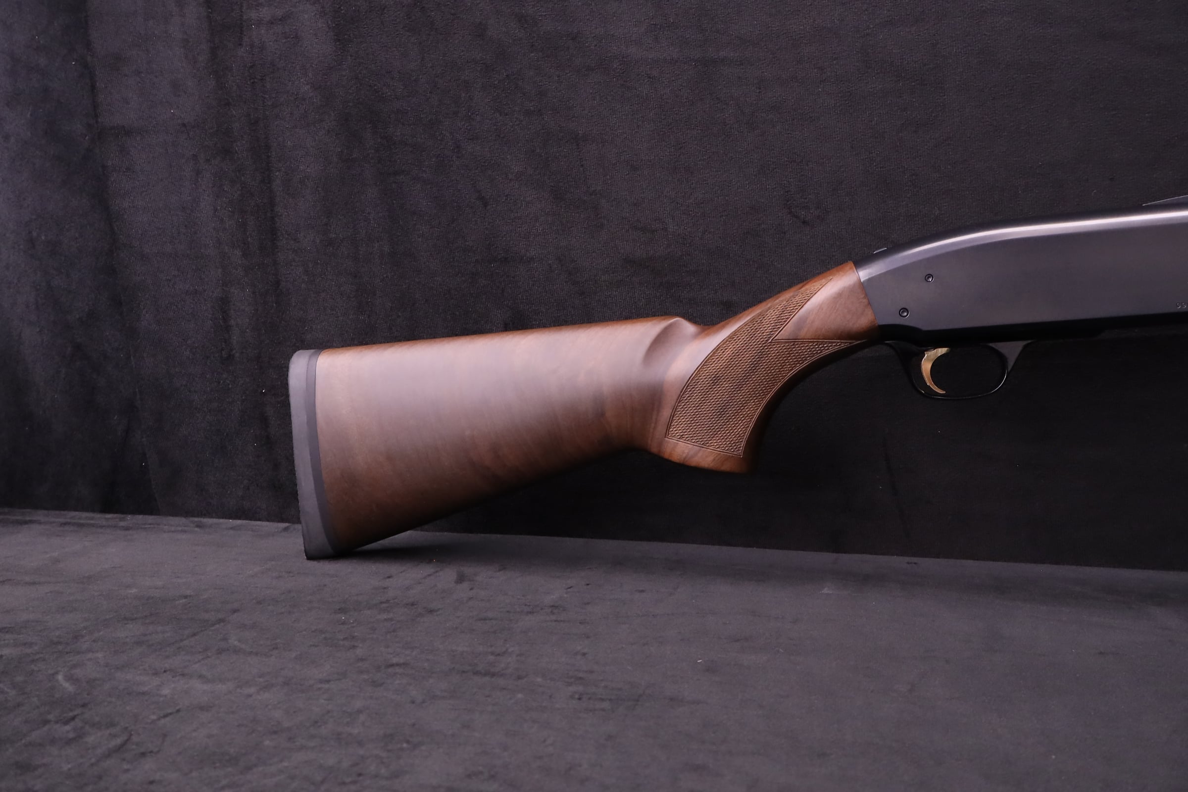 Browning BPS Field 12 GA 28" BBL Ventilated Rib Miroku-img-4