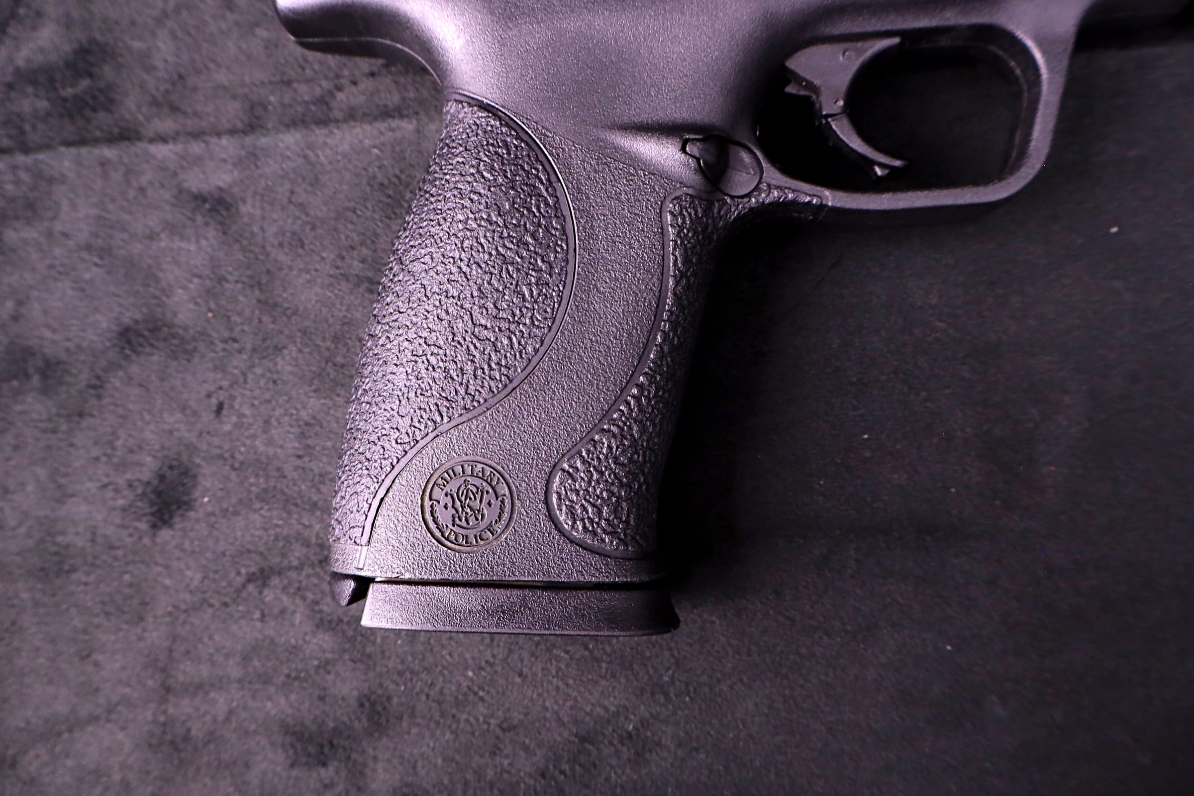 Smith & Wesson M&P45 .45 Auto Full Size Striker Fired Duty Pistol-img-6