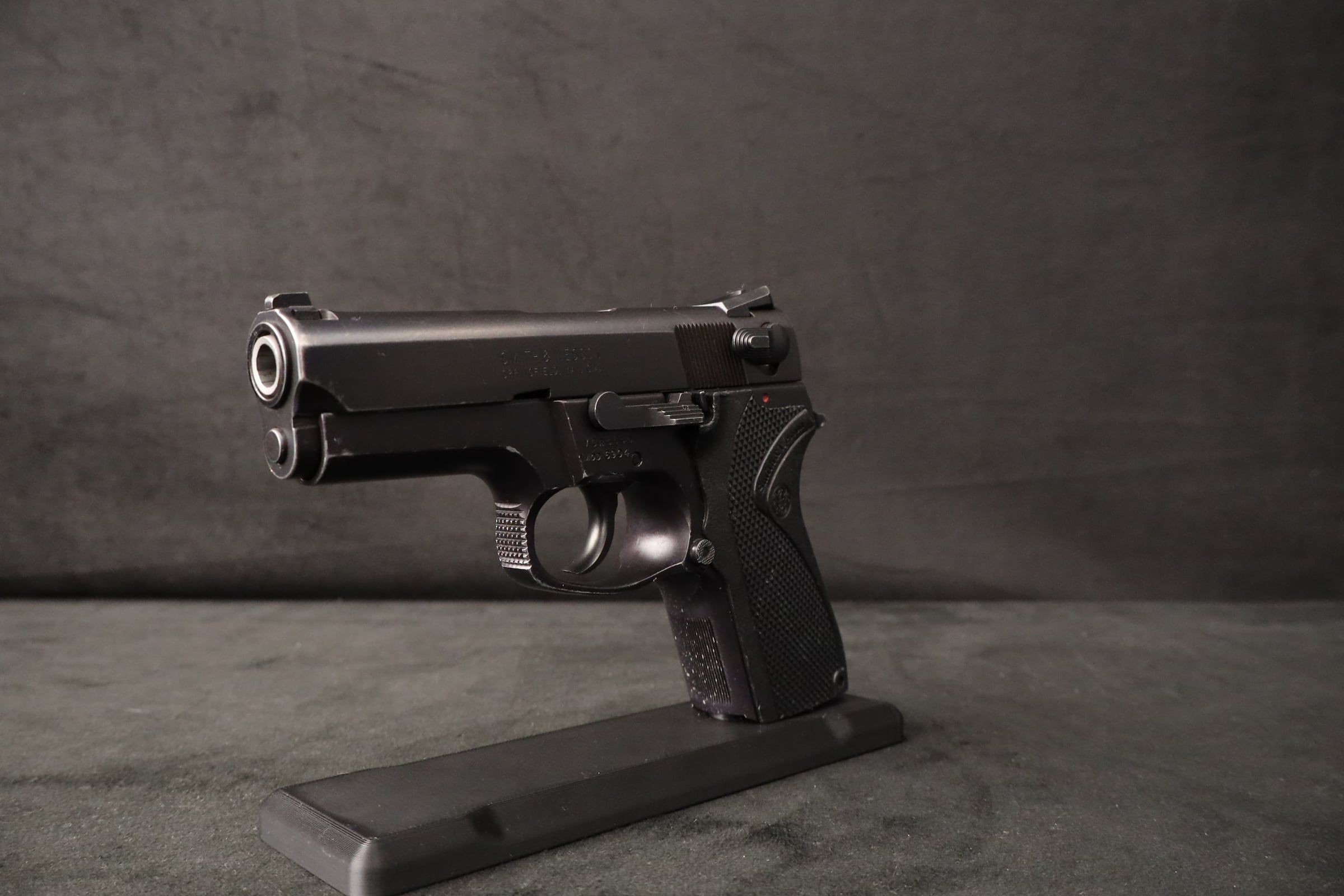 1995 Smith & Wesson 6904 9mm Third Gen Compact S&W Novak Sights-img-16