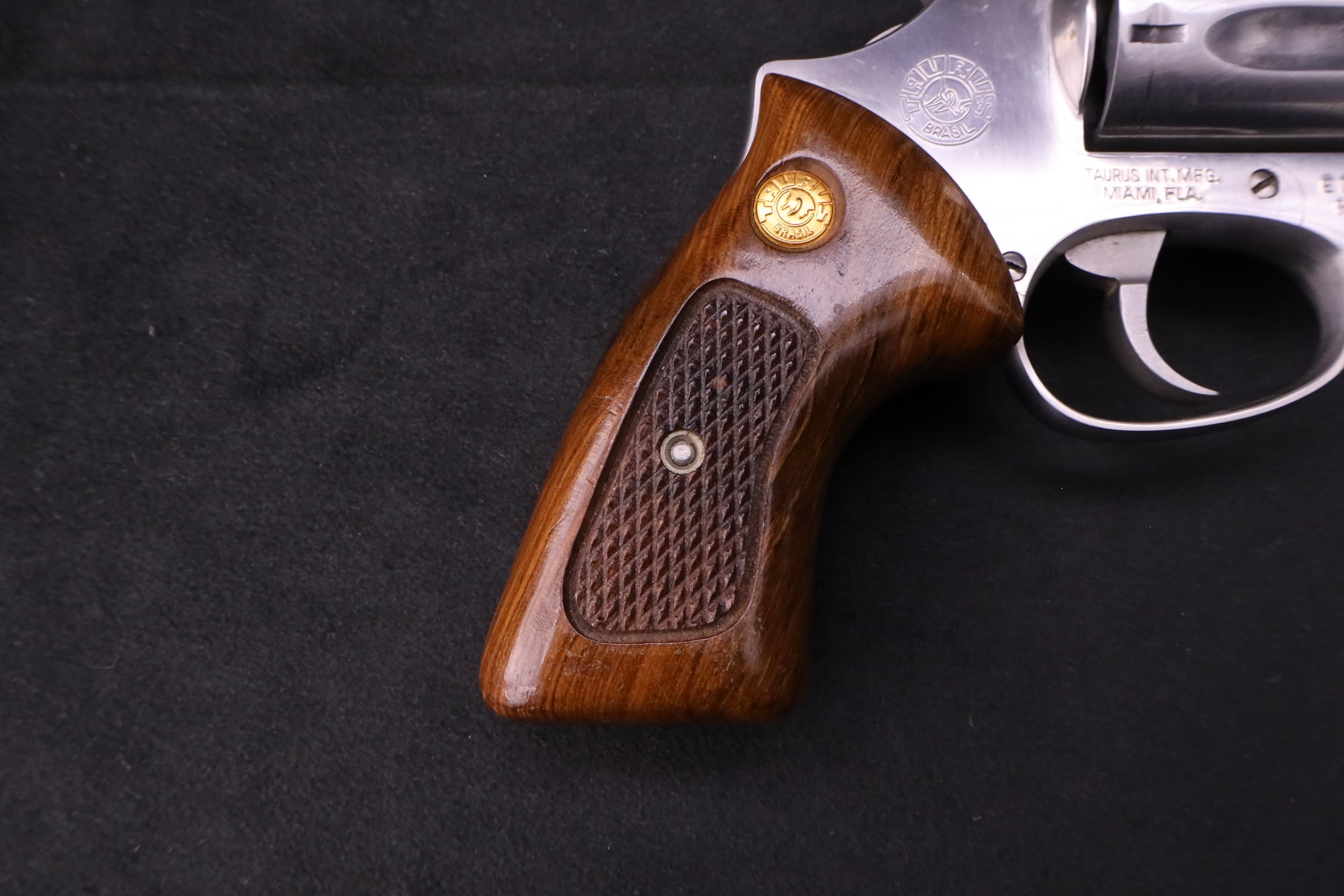 Taurus Model 85 .38 Special 2" Stainless 5-Shot Snub Revolver Walnut Grips-img-2