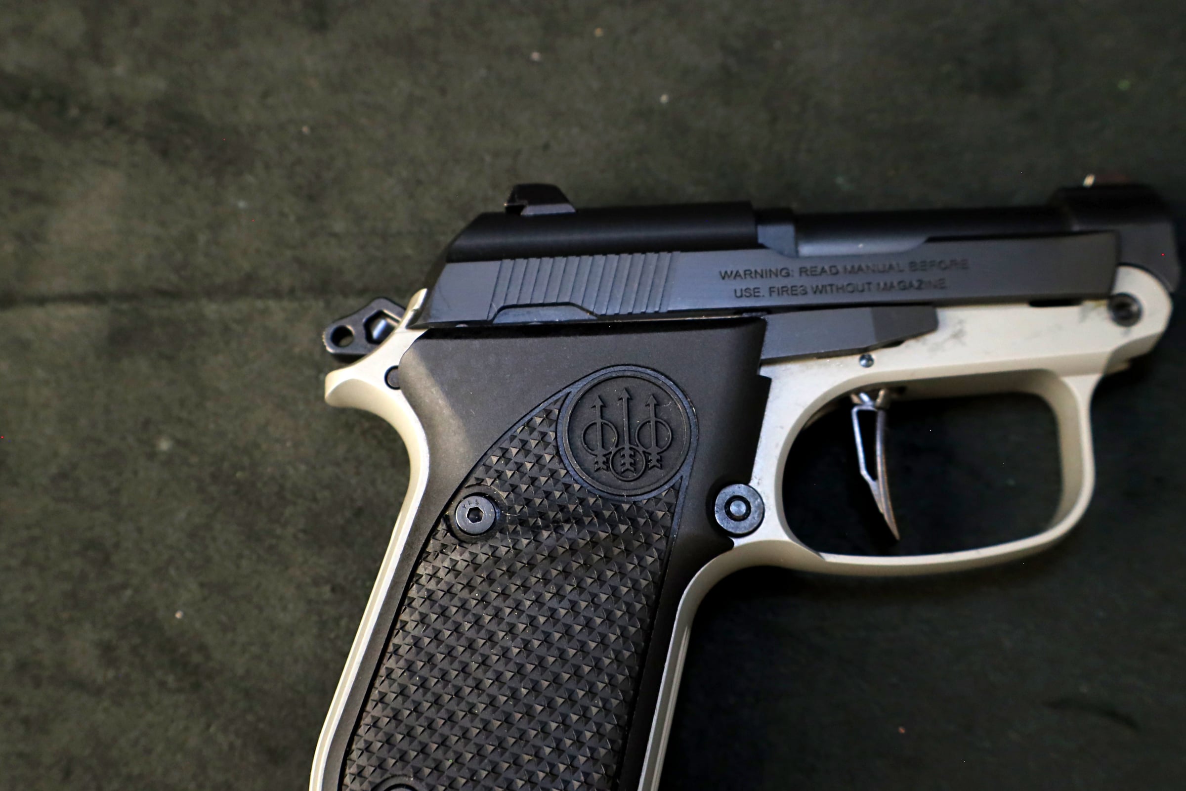 Beretta 20X Bobcat .22 LR 2.4" Two Tone Tip-Up Pistol w/ Leather Holster-img-6