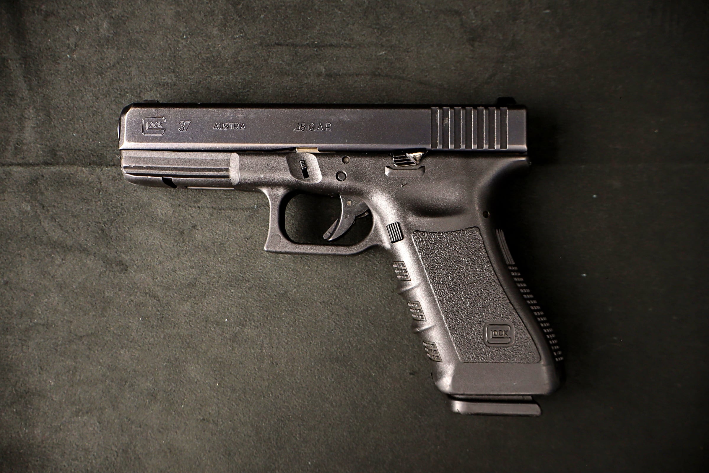 Glock 37 Gen3 .45 GAP Pistol Night Sights Factory Case-img-5