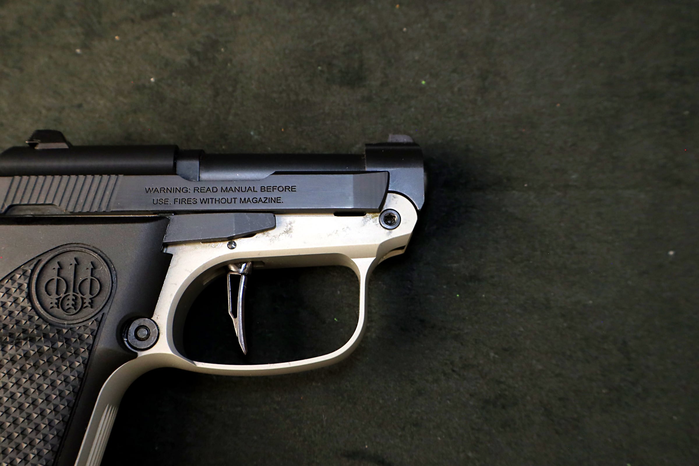 Beretta 20X Bobcat .22 LR 2.4" Two Tone Tip-Up Pistol w/ Leather Holster-img-7