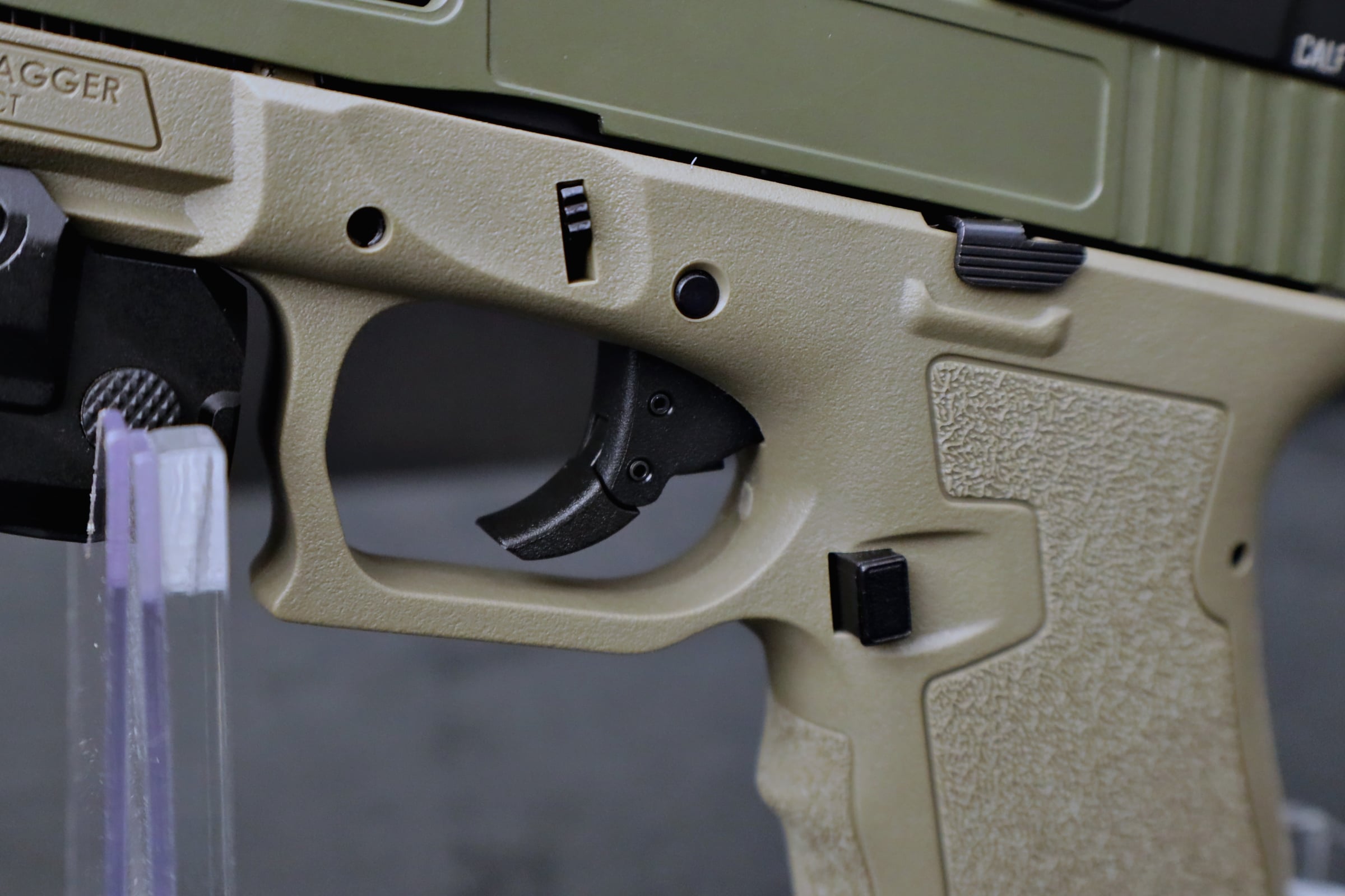 Palmetto State Armory Dagger Compact 9mm w/ Red Dot Light & Case-img-13