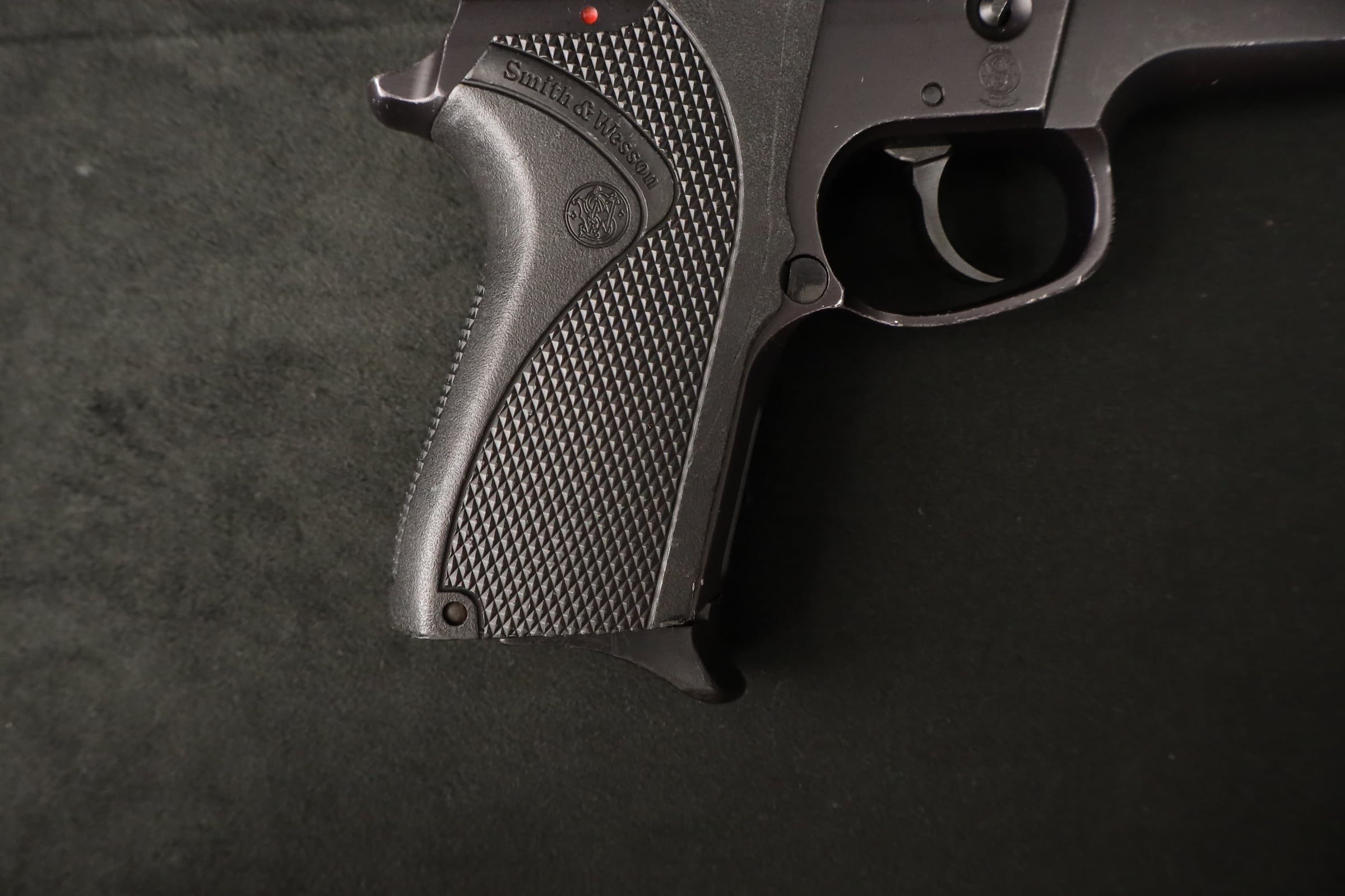 1995 Smith & Wesson 6904 9mm Third Gen Compact S&W Novak Sights-img-2