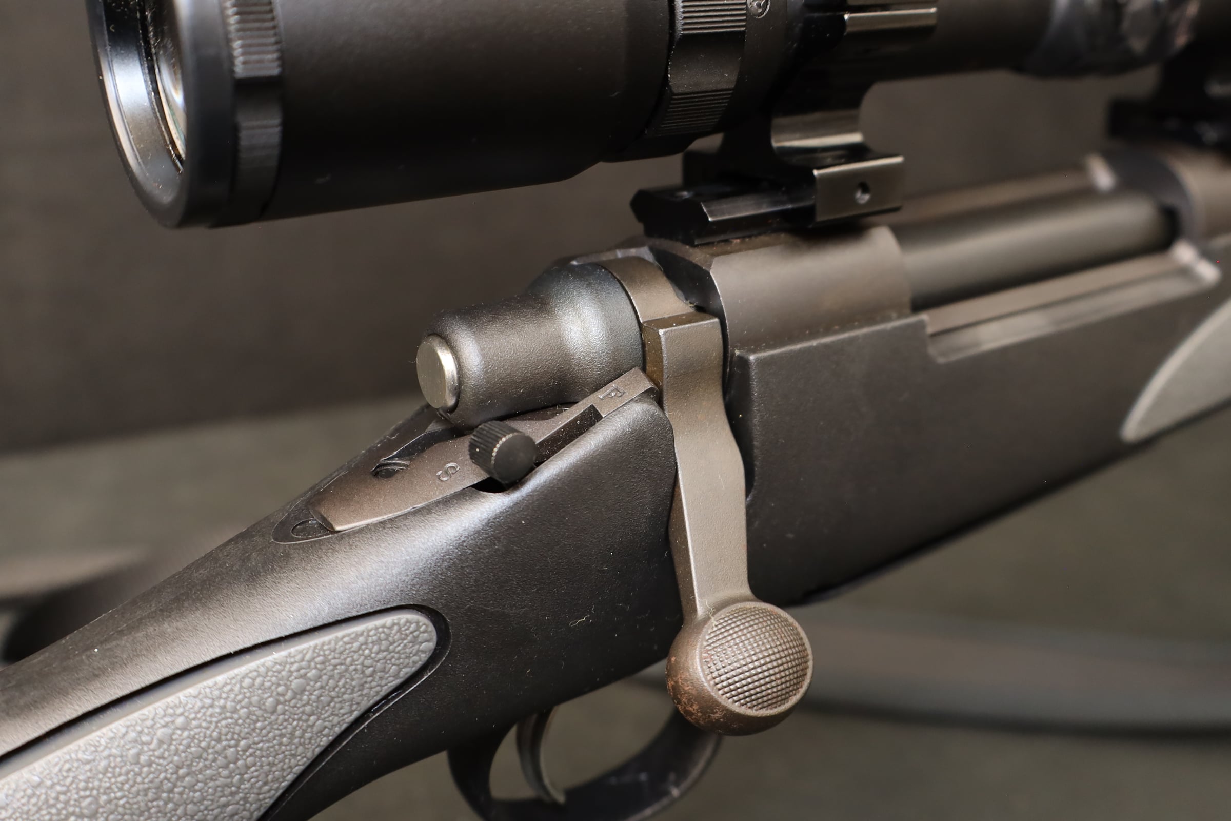 Remington 700 SPS 300 Rem Ultra Mag 26" Barrel 4-16x40 Scope RUM-img-13