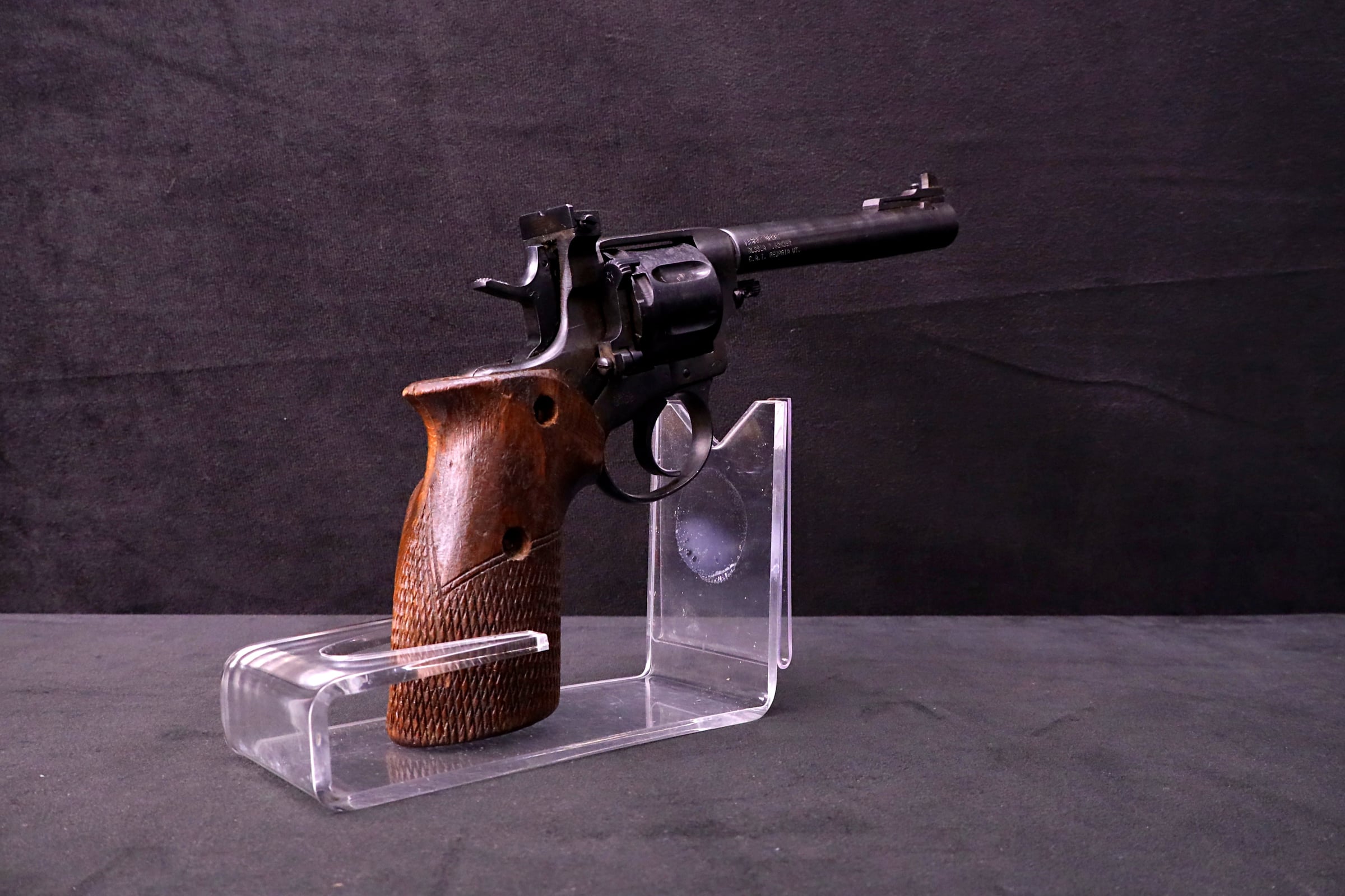 1995 Nagant Sport Target Revolver 7.62x38R Wood Target Grip Russia-img-24