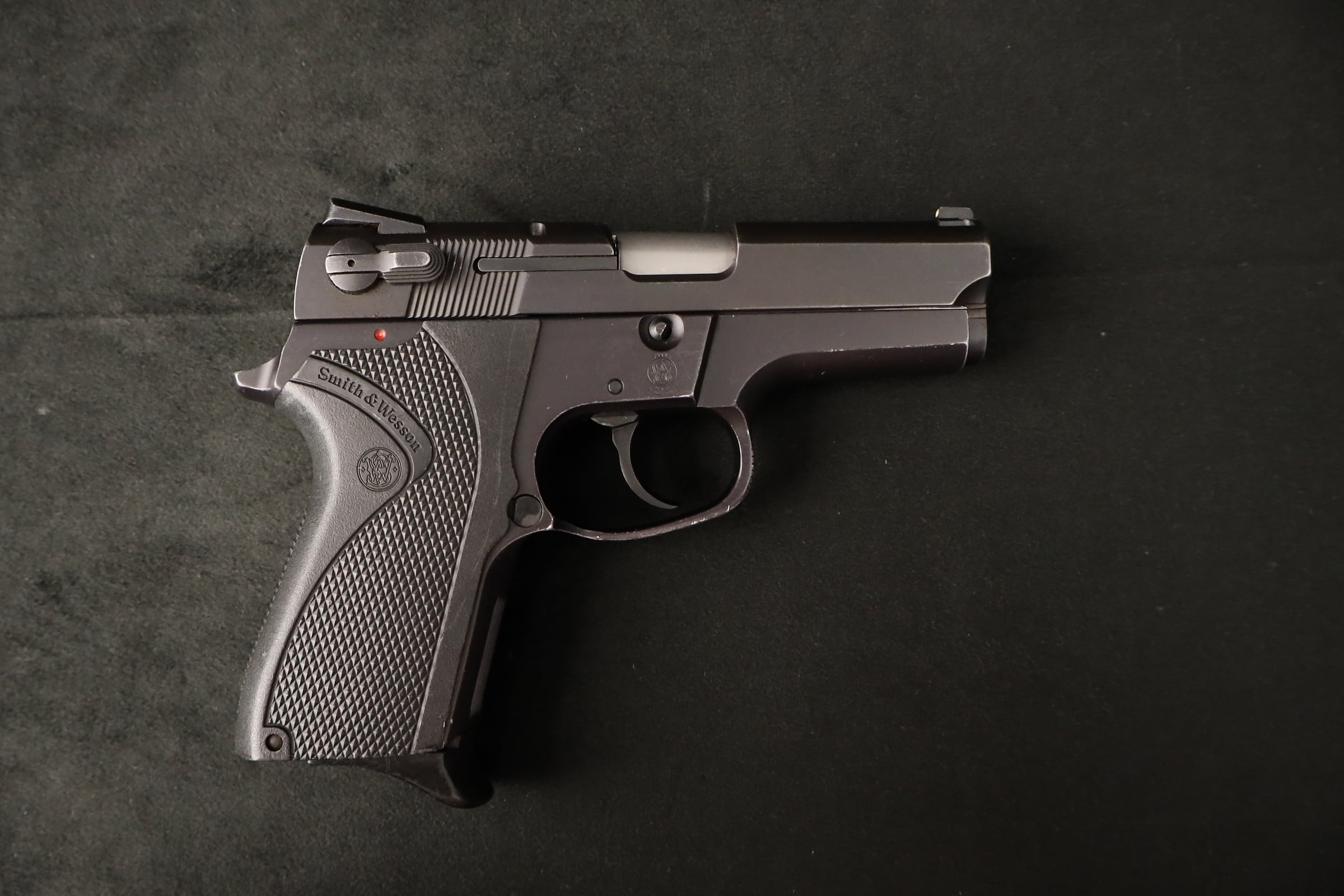 1995 Smith & Wesson 6904 9mm Third Gen Compact S&W Novak Sights-img-1