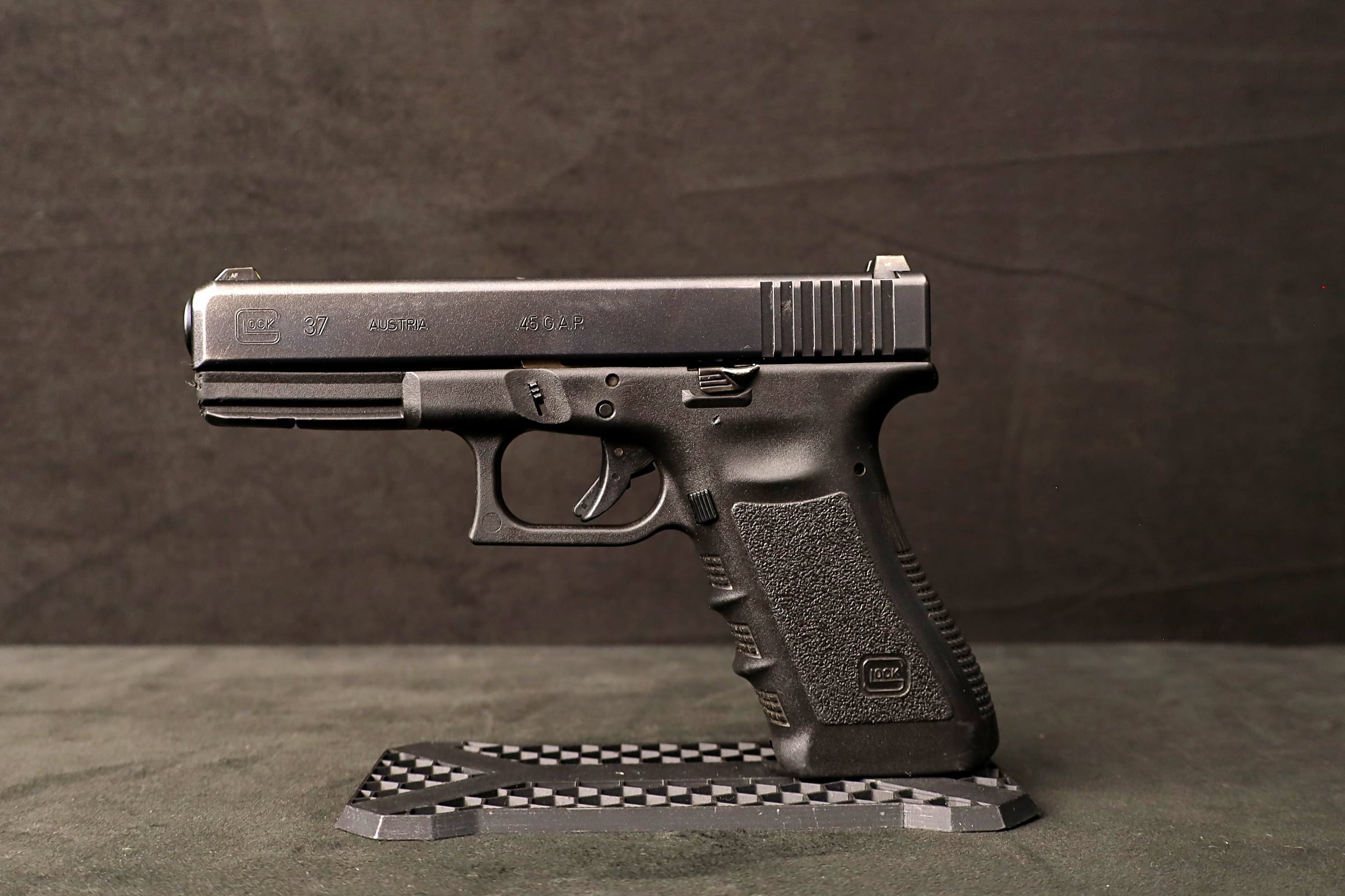 Glock 37 Gen3 .45 GAP Pistol Night Sights Factory Case-img-22