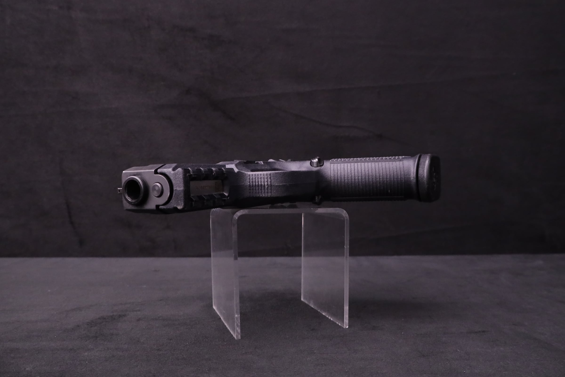 FN FNS-40 .40 S&W 4" BBL w/ Case & 2 Magazines-img-22