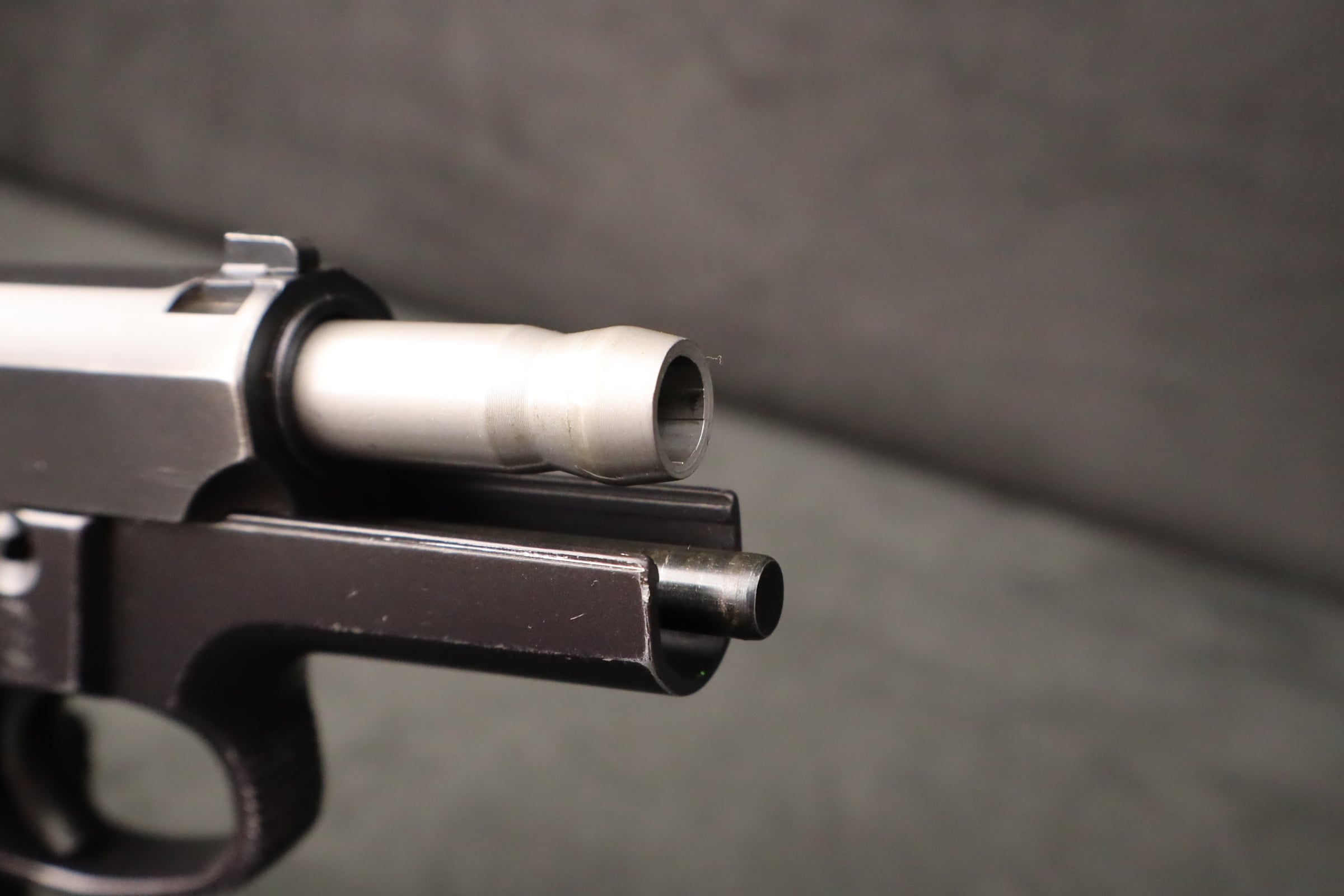 1995 Smith & Wesson 6904 9mm Third Gen Compact S&W Novak Sights-img-21
