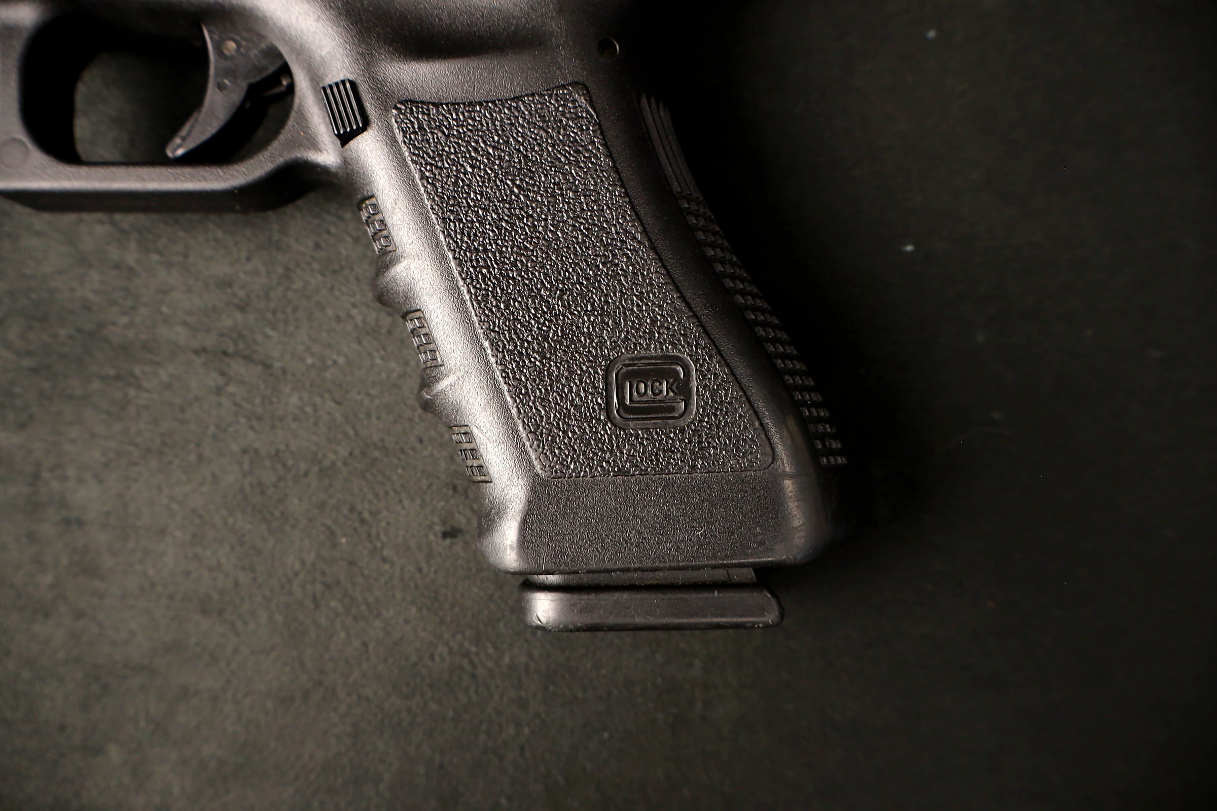 Glock 37 Gen3 .45 GAP Pistol Night Sights Factory Case-img-6