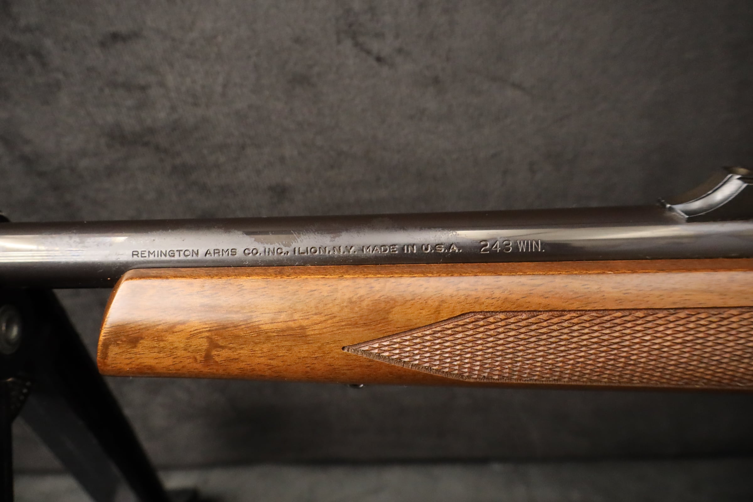 1983 Remington Model 700 ADL WALNUT .243 Win -img-18