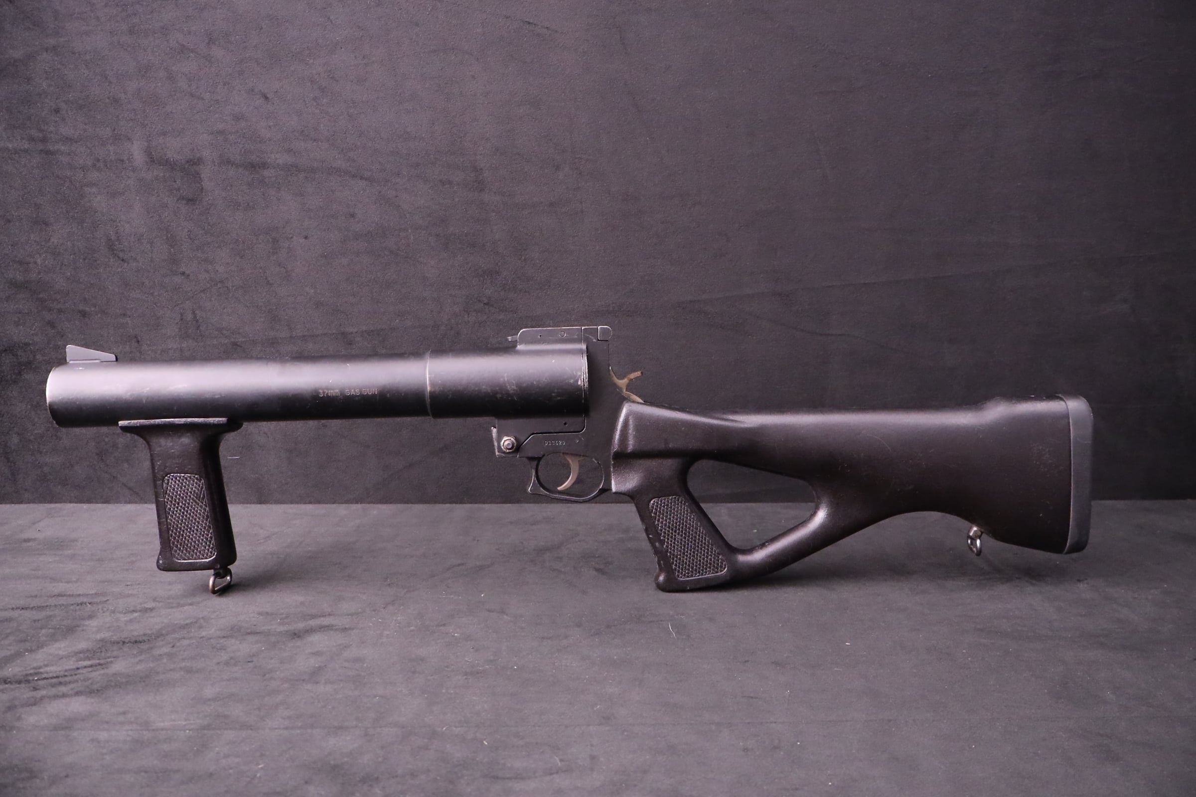 Defense Technologies Model 1315 37mm Single Shot Gas Launcher-img-4