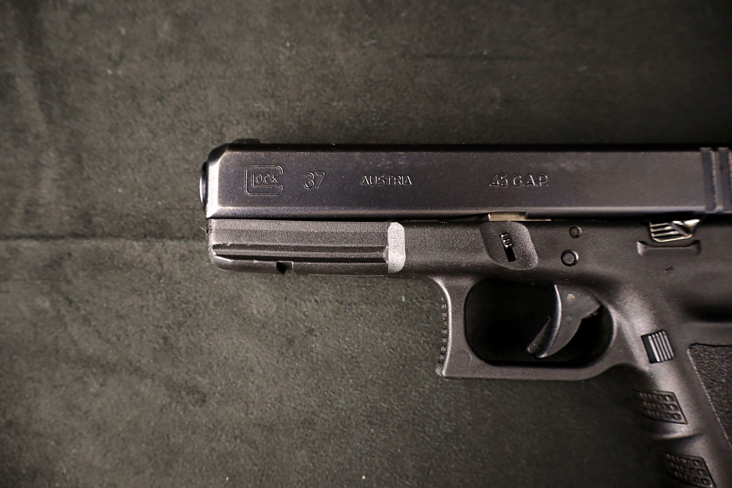 Glock 37 Gen3 .45 GAP Pistol Night Sights Factory Case-img-8