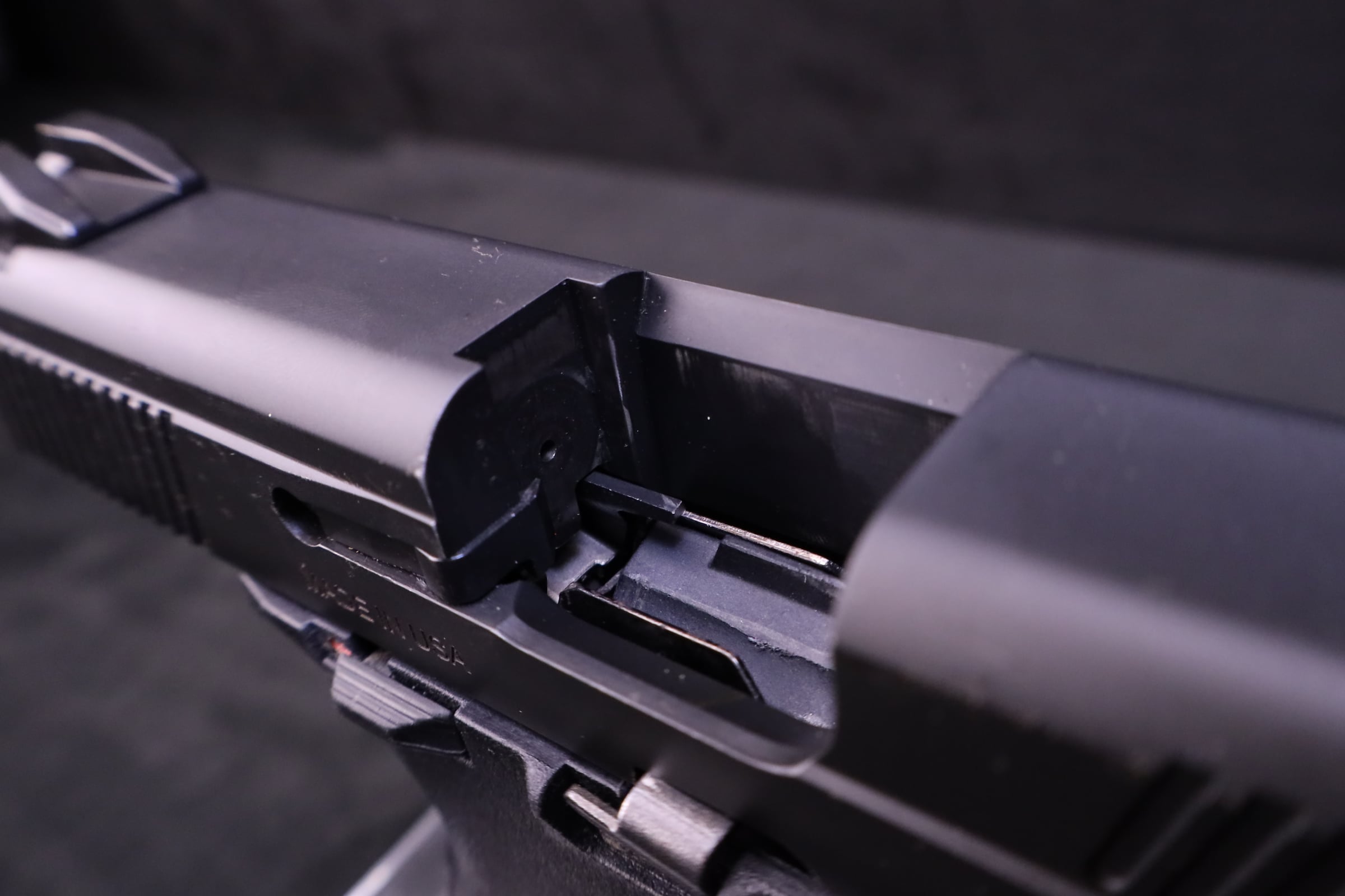 FN FNS-40 .40 S&W 4" BBL w/ Case & 2 Magazines-img-14