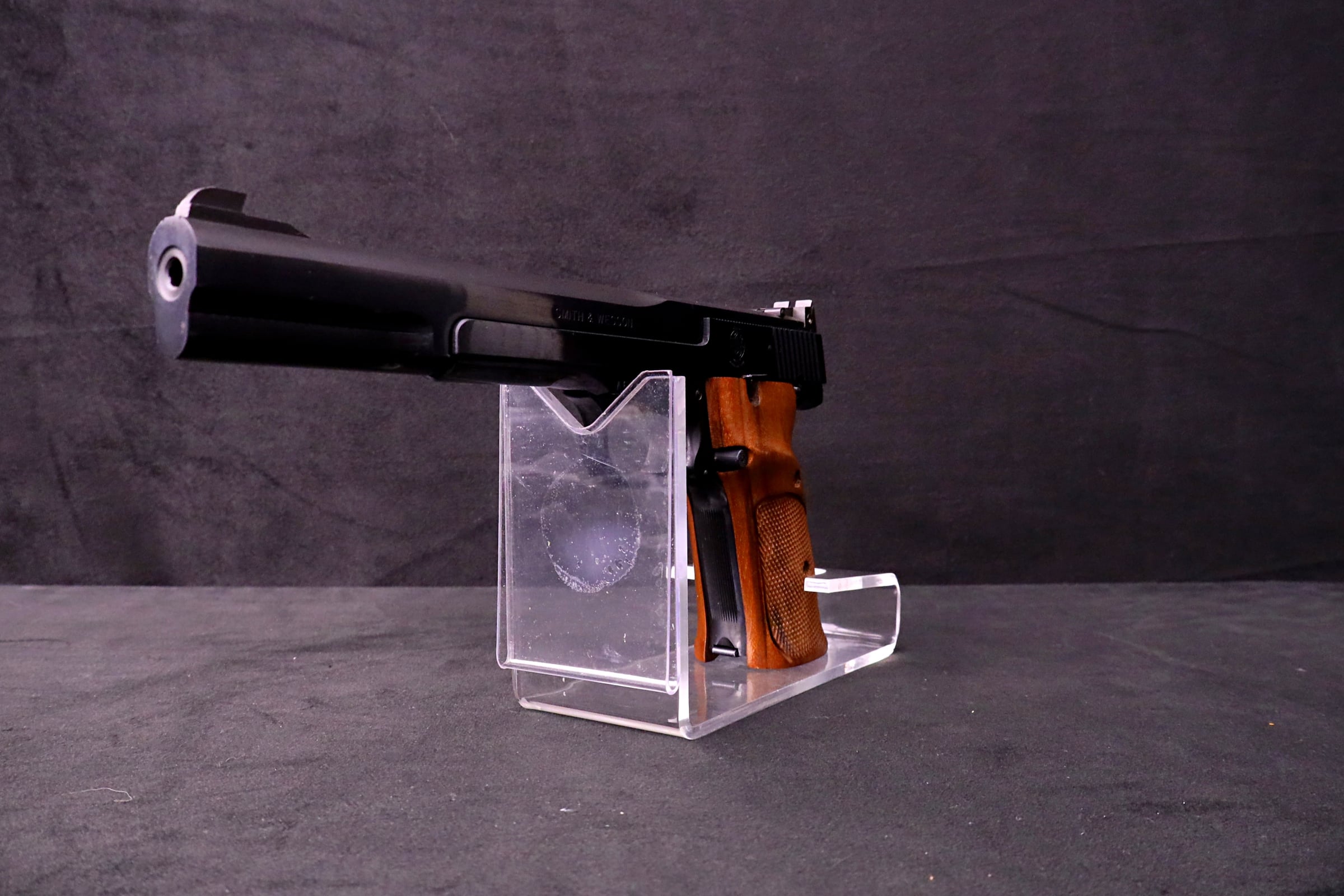 Smith & Wesson Model 41 .22 LR 7" Barrel Blued Single Action Target Pistol-img-12