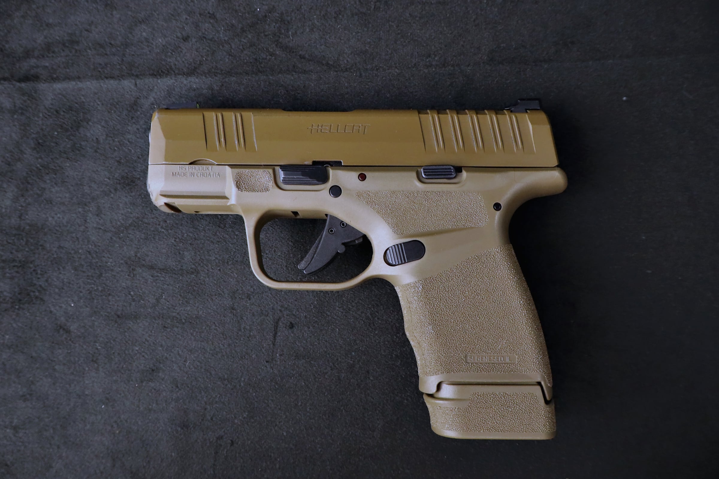 Springfield Hellcat 9mm 3" BBL FDE w/ Holster-img-7